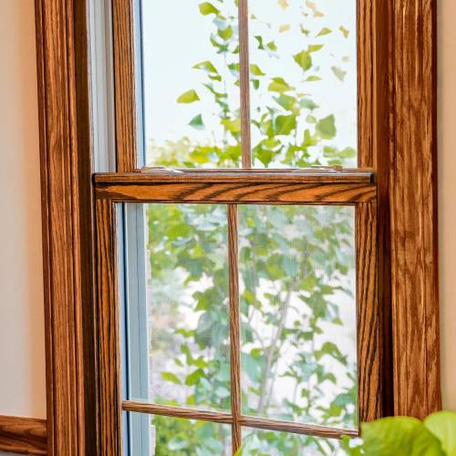 Aeris-Double-Hung-Window-in-Caramel-with-Colonial-Grids-_DSC8534